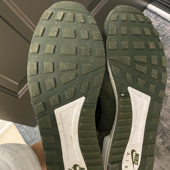 Nike suede sneaker size 13 - Picture 2 of 2